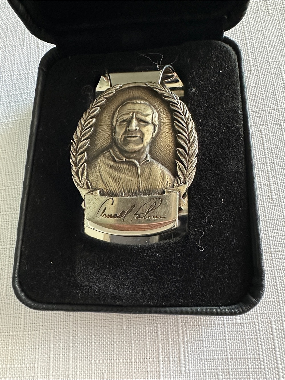 Arnold Palmer limited edition money clip. #344 of 950. New in see through case.